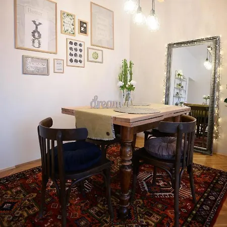 Inda Apartment